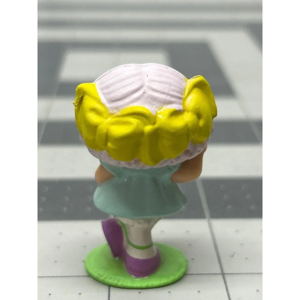 Strawberry Shortcake Angel Cake on Phone Mini PVC Figure Vintage 1982 Kenner